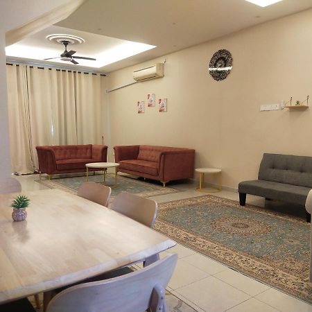 Axaida Homestay Parit Jawa Bakar Parit Zewnętrze zdjęcie
