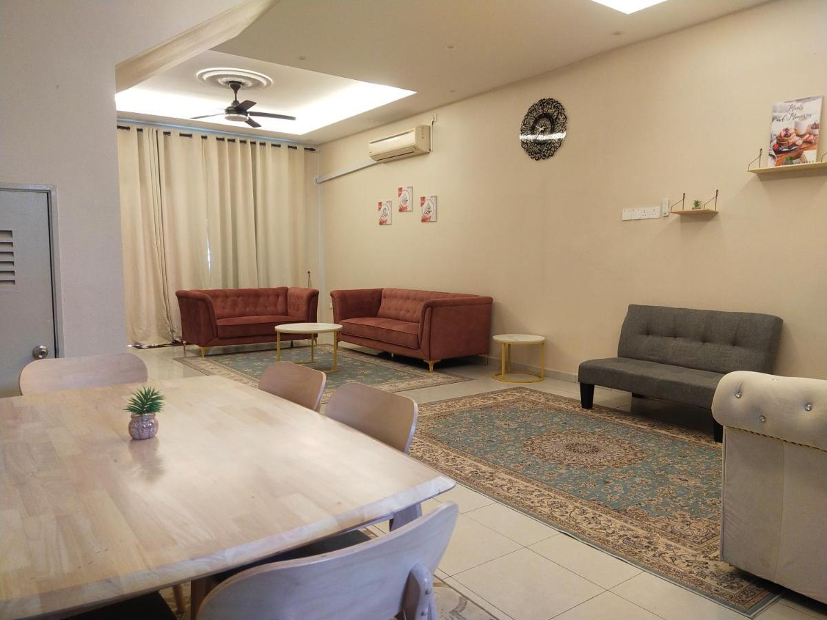 Axaida Homestay Parit Jawa Bakar Parit Zewnętrze zdjęcie